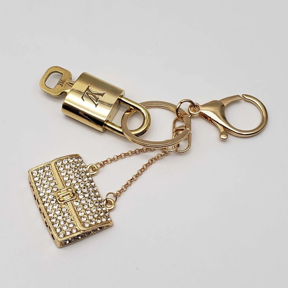 Authentic Louis Vuitton Lock & Key with unbranded Rhinestone Bag Keycharm 031526 - Picture 8 of 8